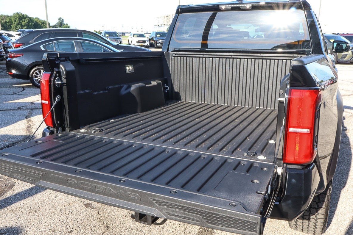 2025 Toyota Tacoma 4WD TRD Off Road Double Cab 5' Bed AT