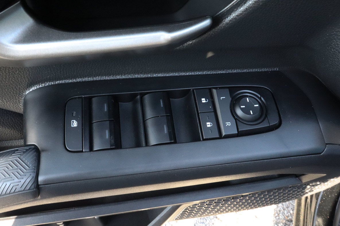 2025 Toyota Tacoma 4WD TRD Off Road Double Cab 5' Bed AT