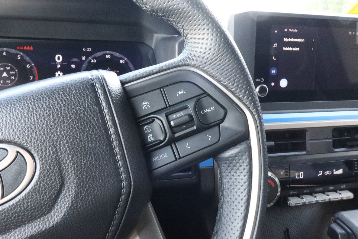 2025 Toyota Tacoma 4WD TRD Off Road Double Cab 5' Bed AT
