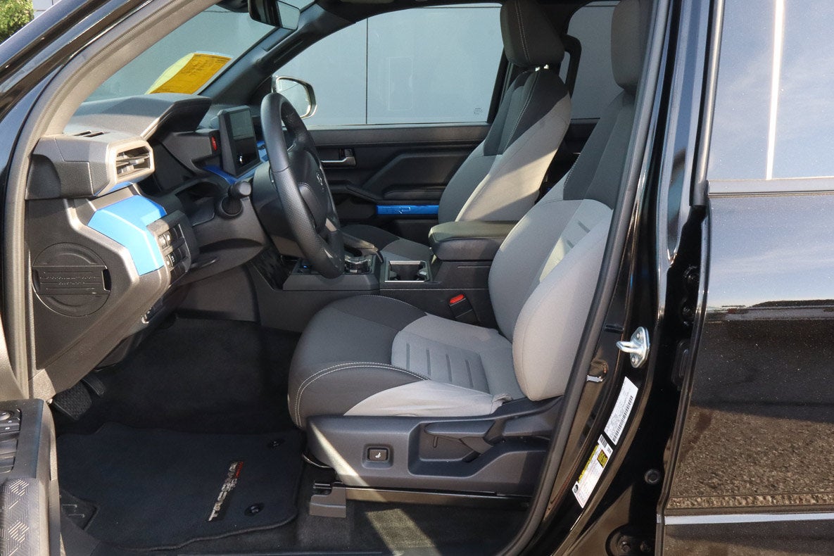 2025 Toyota Tacoma 4WD TRD Off Road Double Cab 5' Bed AT