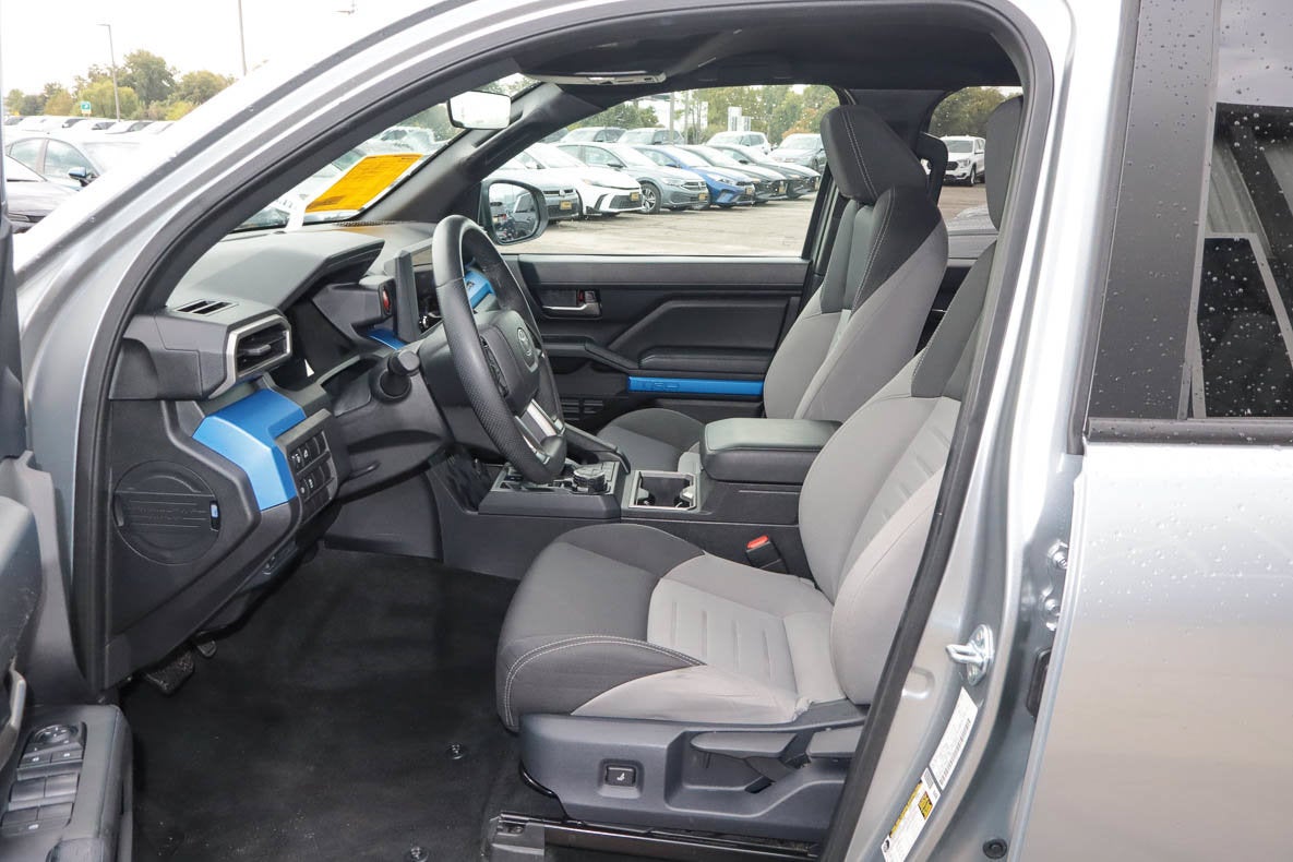 2025 Toyota Tacoma 4WD TRD Off Road Double Cab 5' Bed AT