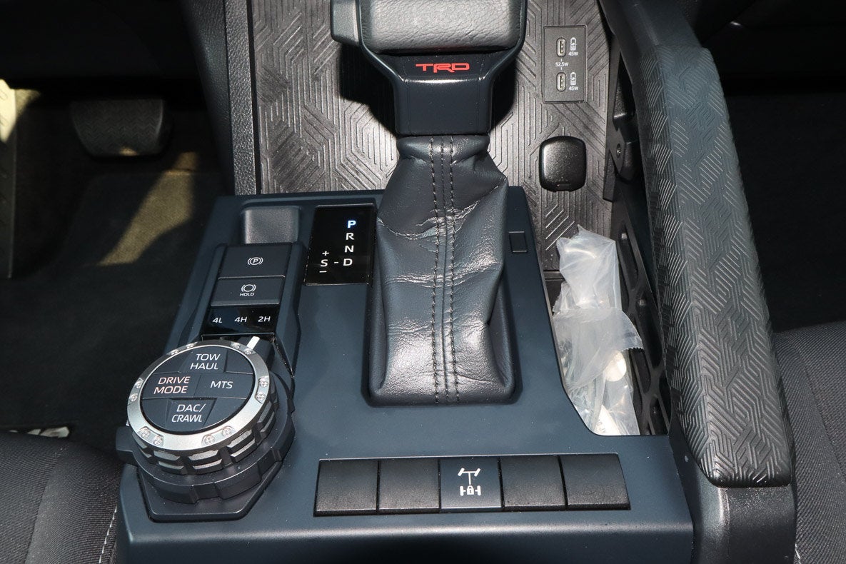 2025 Toyota Tacoma 4WD TRD Off Road Double Cab 5' Bed MT