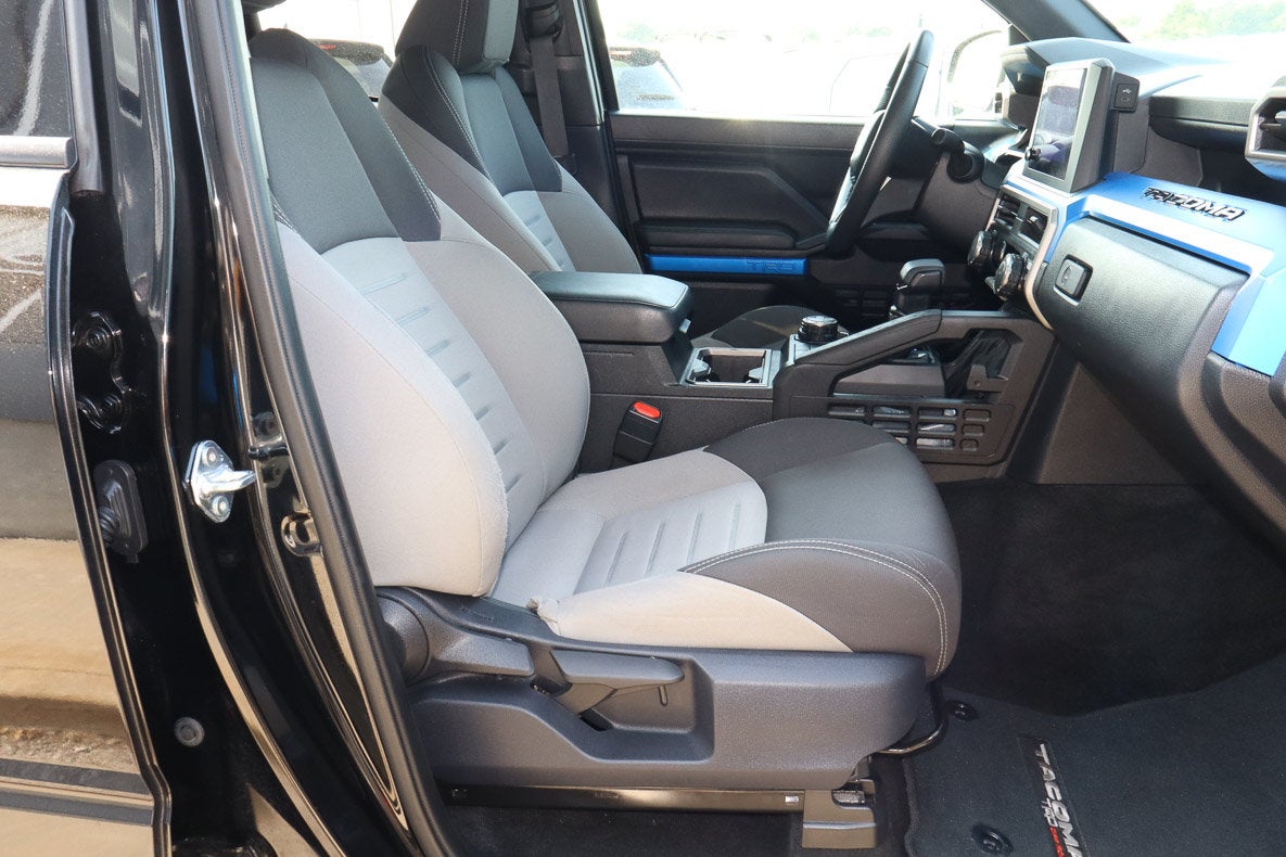 2025 Toyota Tacoma 4WD TRD Off Road Double Cab 5' Bed MT