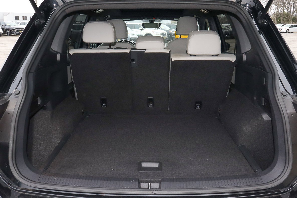 2021 Volkswagen Tiguan SE R-Line Black