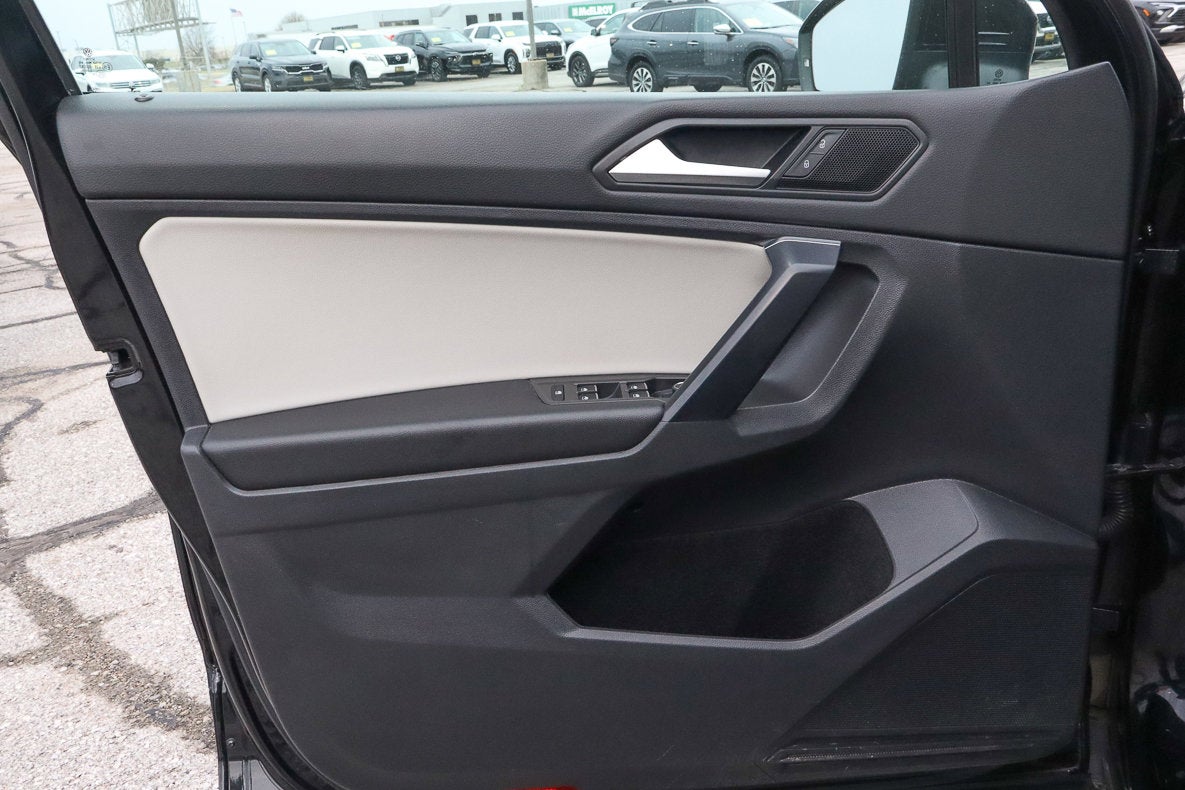 2021 Volkswagen Tiguan SE R-Line Black