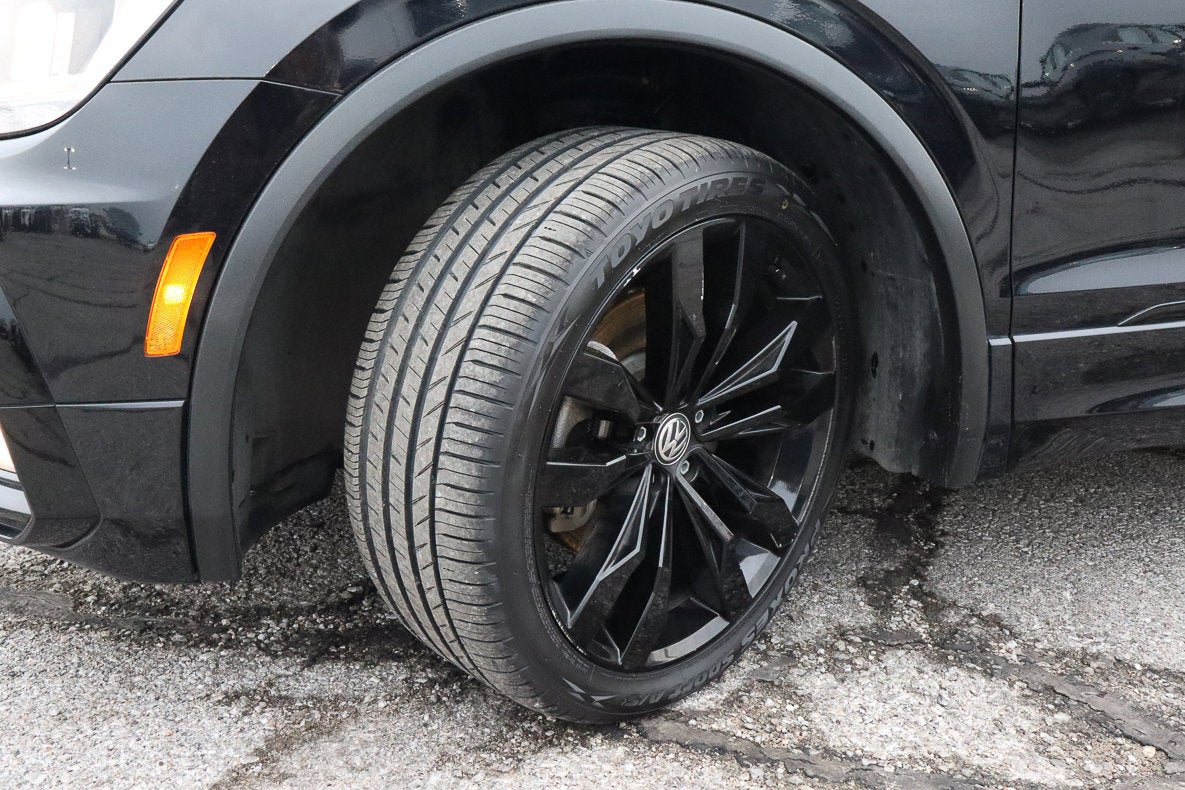2021 Volkswagen Tiguan SE R-Line Black