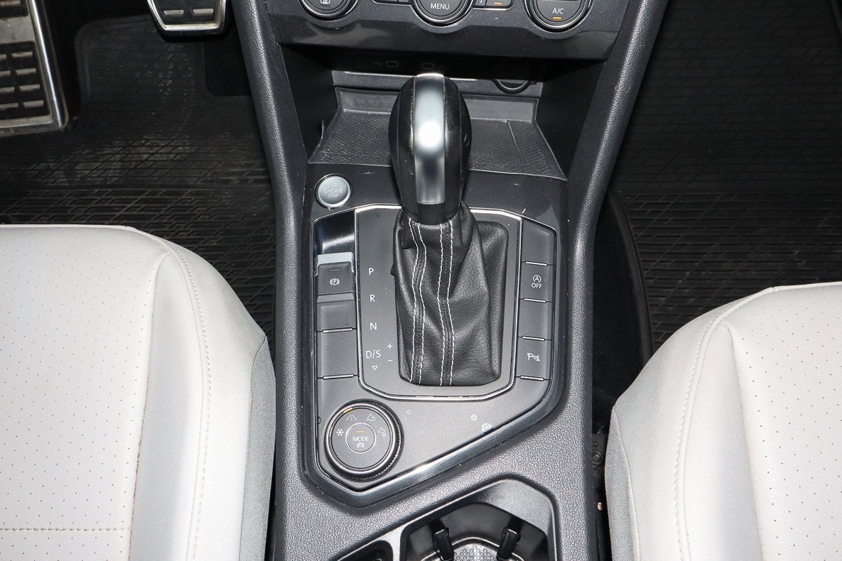 2021 Volkswagen Tiguan SE R-Line Black