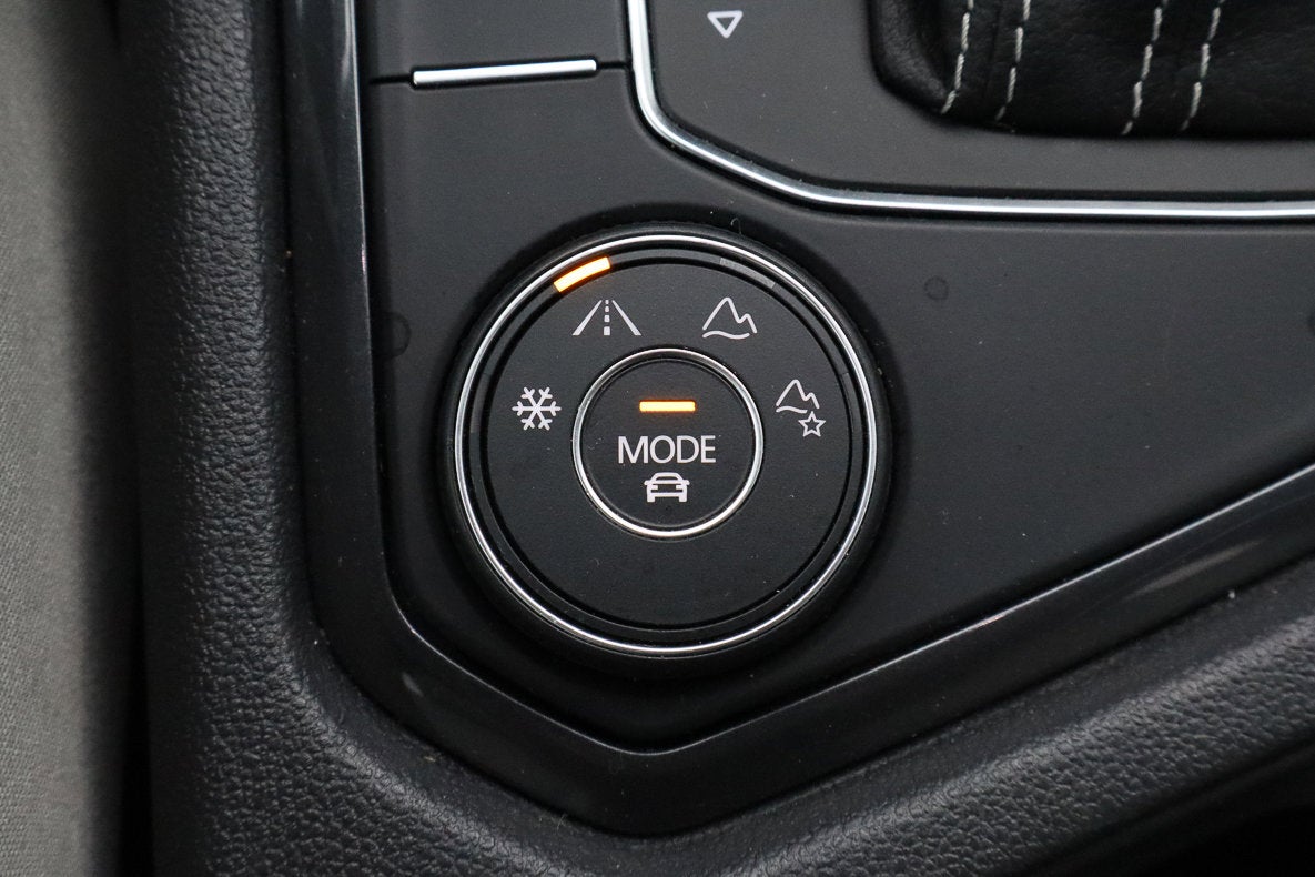 2021 Volkswagen Tiguan SE R-Line Black