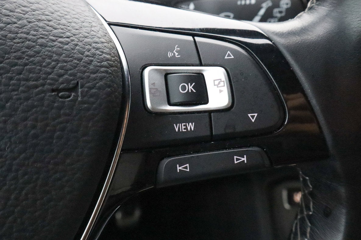 2021 Volkswagen Tiguan SE R-Line Black