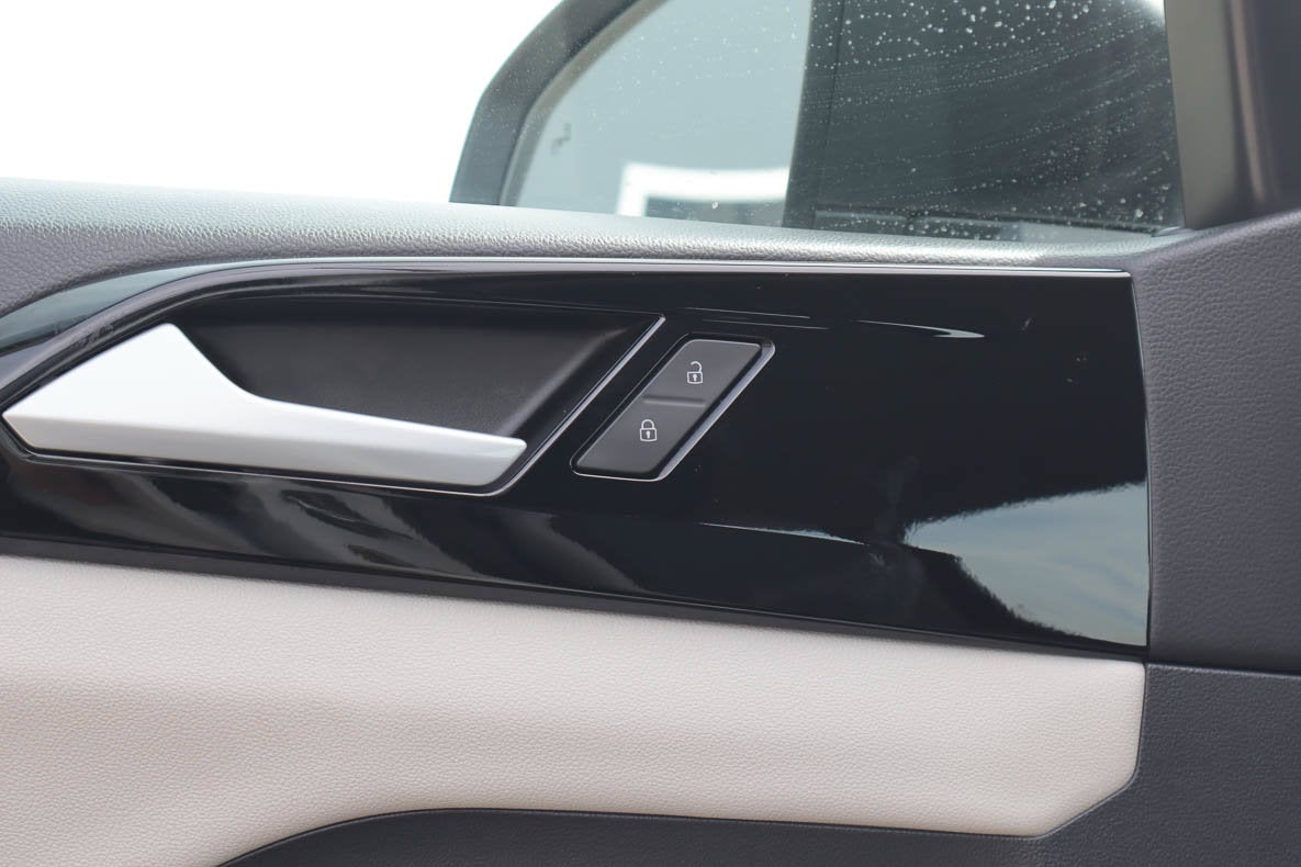 2025 Volkswagen Taos S FWD