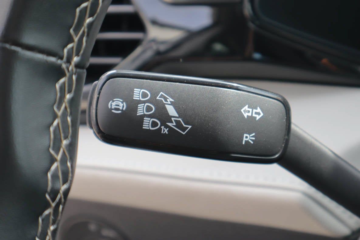 2025 Volkswagen Taos S FWD