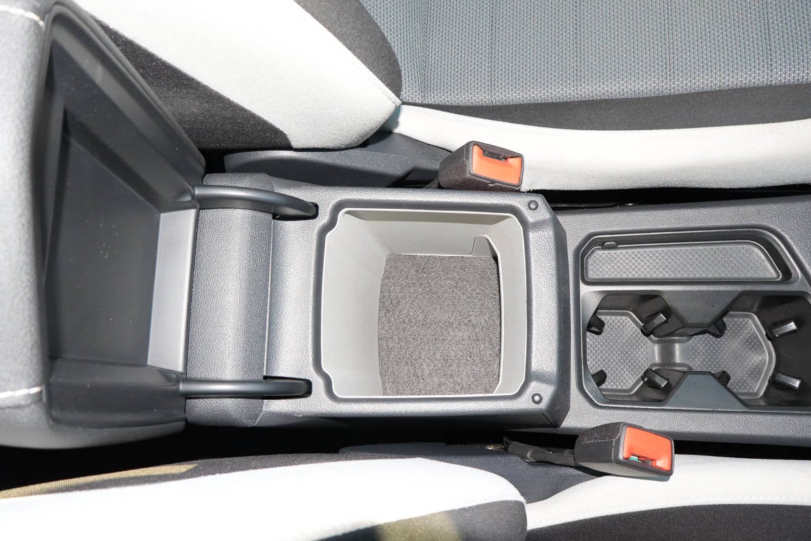 2025 Volkswagen Taos S FWD