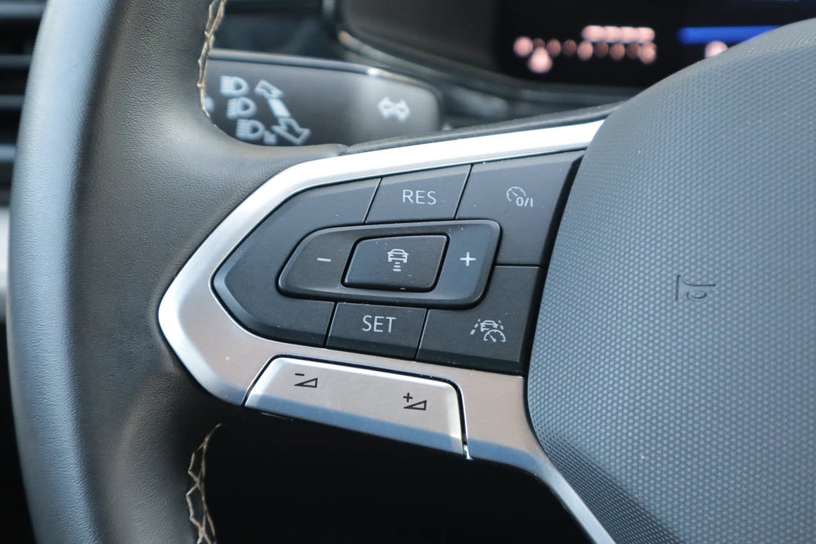 2025 Volkswagen Taos S FWD