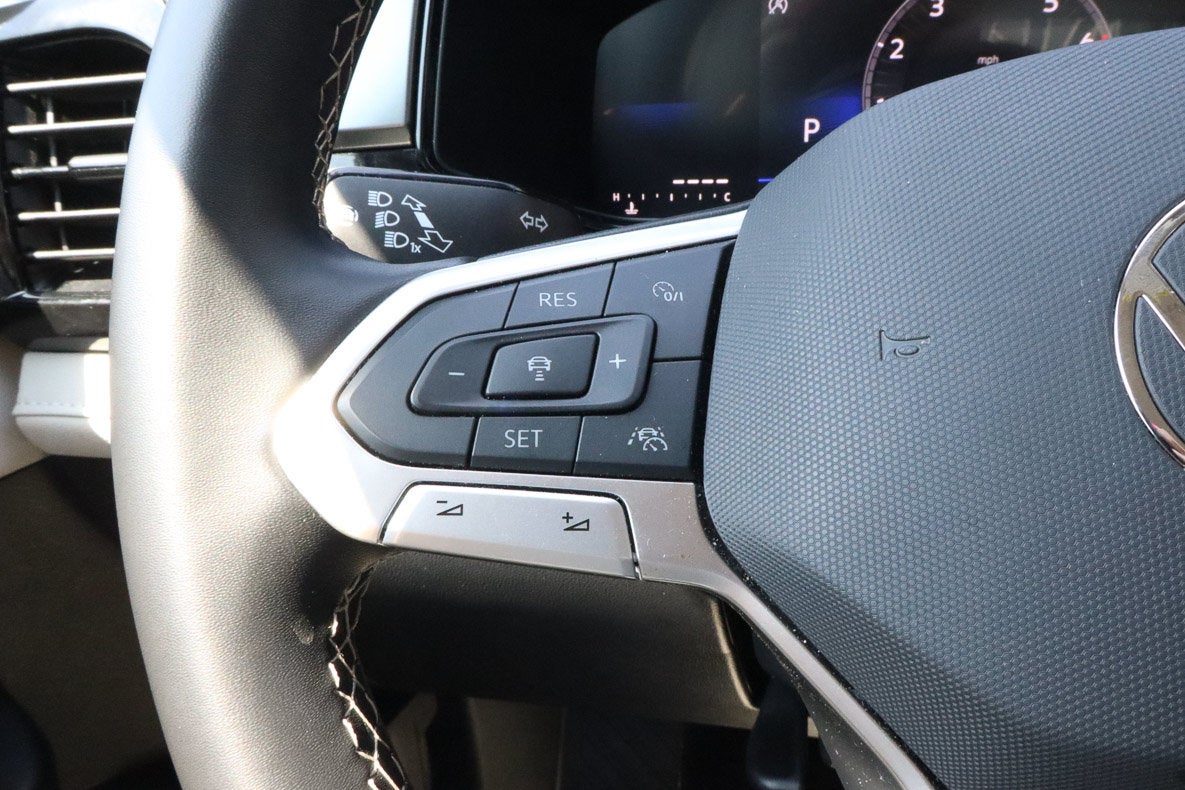 2025 Volkswagen Taos S 4MOTION