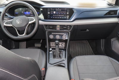 2023 Volkswagen Taos SE FWD