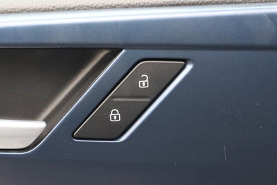 2023 Volkswagen Taos SE FWD