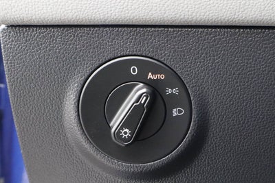 2023 Volkswagen Taos SE FWD
