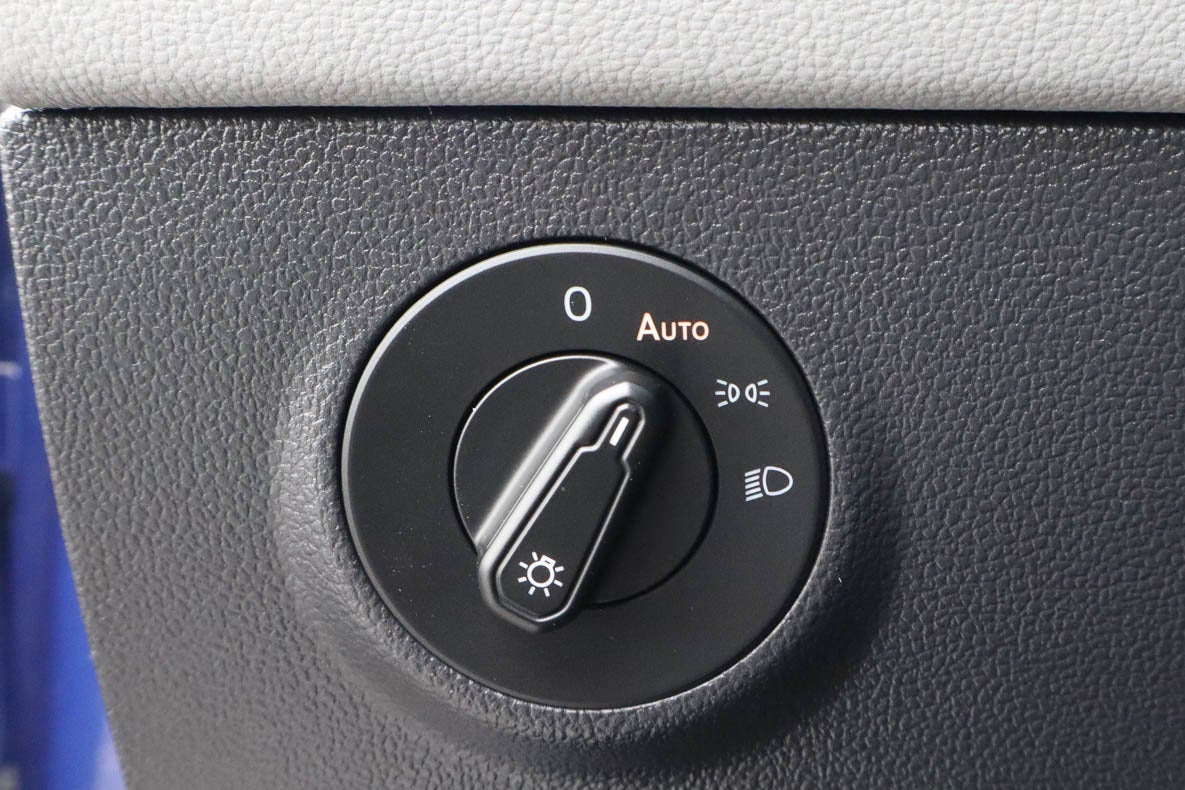 2023 Volkswagen Taos SE FWD