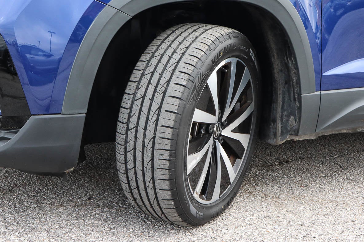 2023 Volkswagen Taos SE FWD