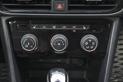 2023 Volkswagen Taos SE FWD