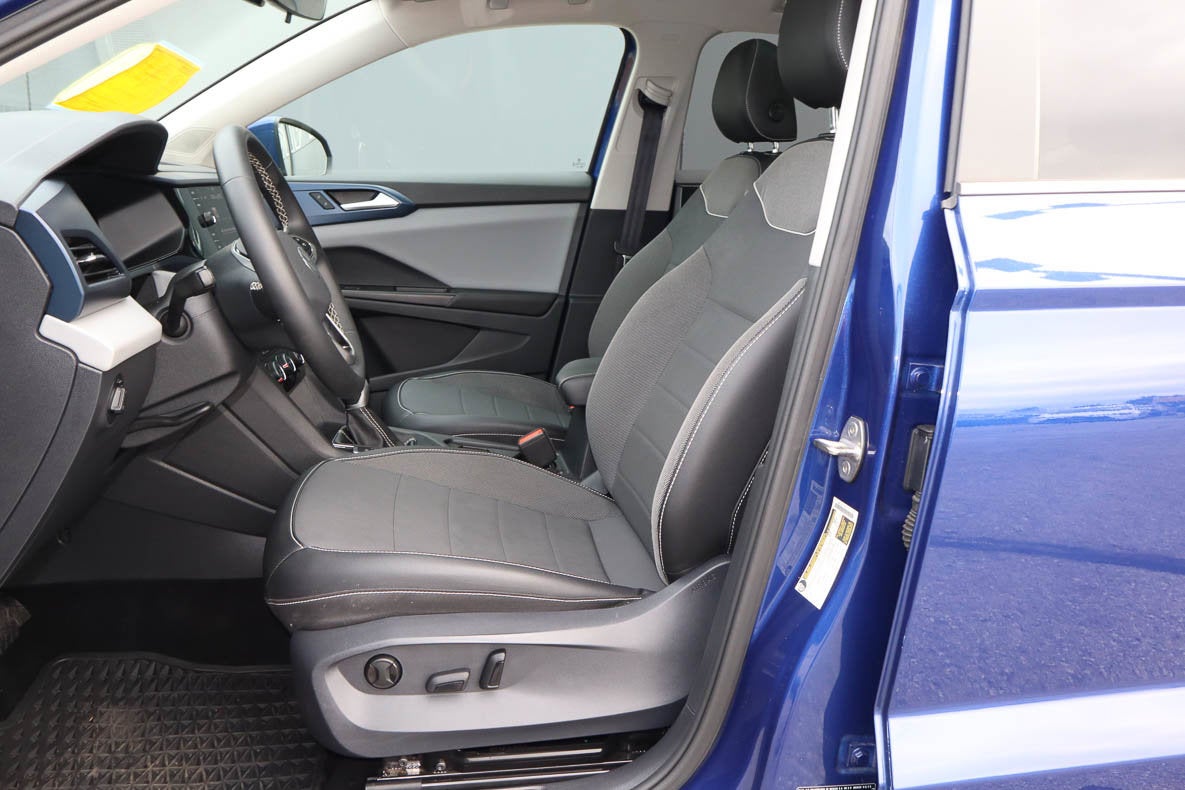 2023 Volkswagen Taos SE FWD
