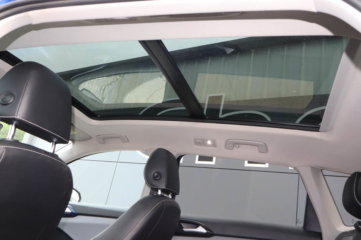 2023 Volkswagen Taos SE FWD