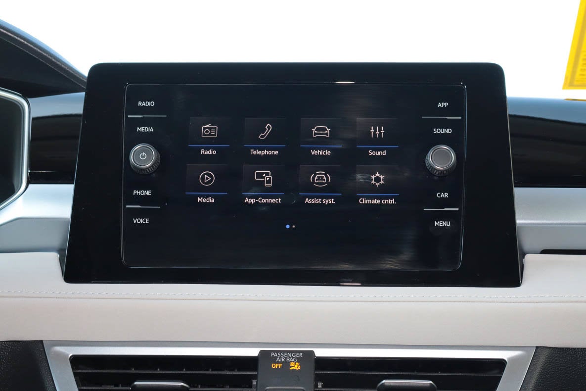2026 Volkswagen Taos SE FWD