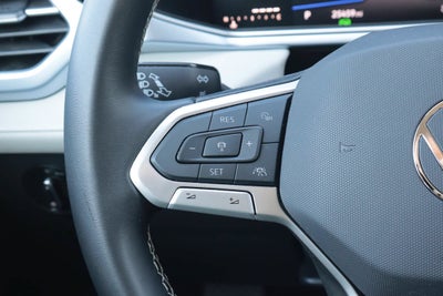 2026 Volkswagen Taos SE FWD