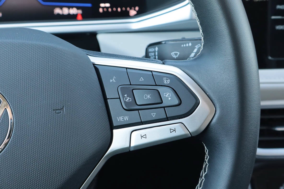 2026 Volkswagen Taos SE FWD
