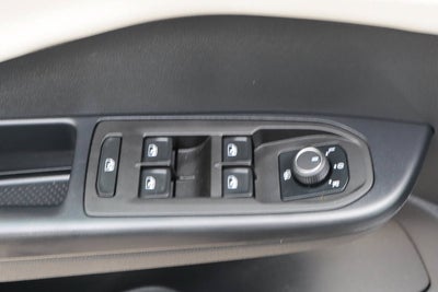 2025 Volkswagen Taos SE FWD