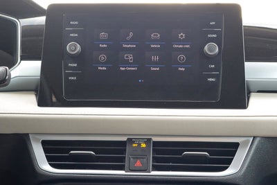 2025 Volkswagen Taos SE FWD