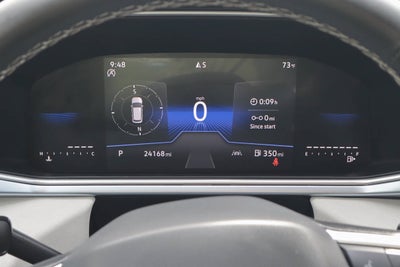 2025 Volkswagen Taos SE FWD
