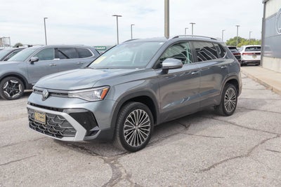 2025 Volkswagen Taos SE FWD