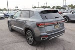 2025 Volkswagen Taos SE FWD
