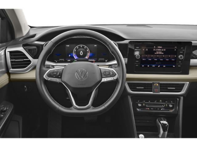 2025 Volkswagen Taos SE FWD