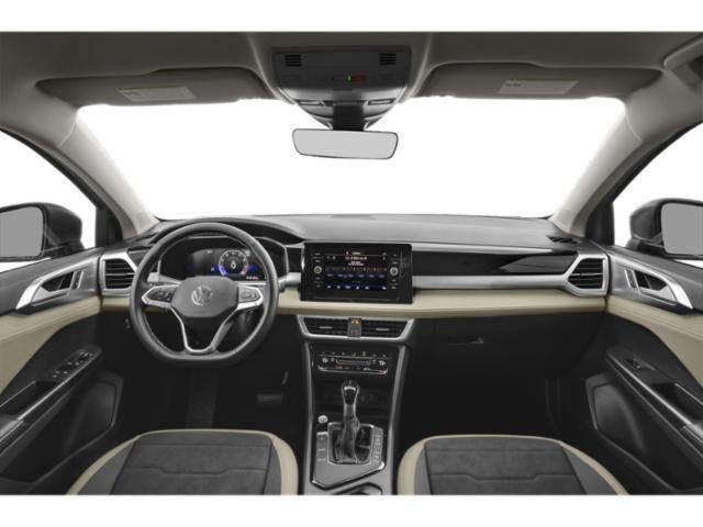 2025 Volkswagen Taos SE FWD