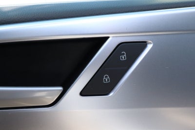 2026 Volkswagen Taos SE FWD