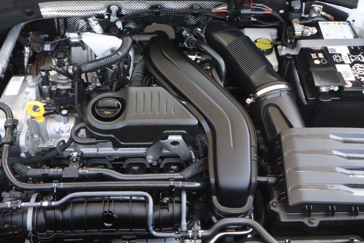 2026 Volkswagen Taos SE FWD