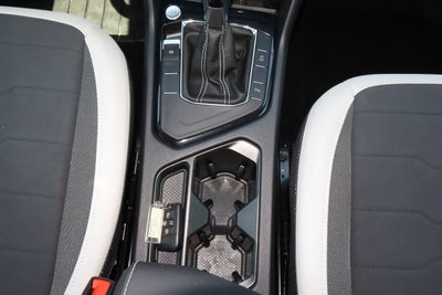 2026 Volkswagen Taos SE FWD