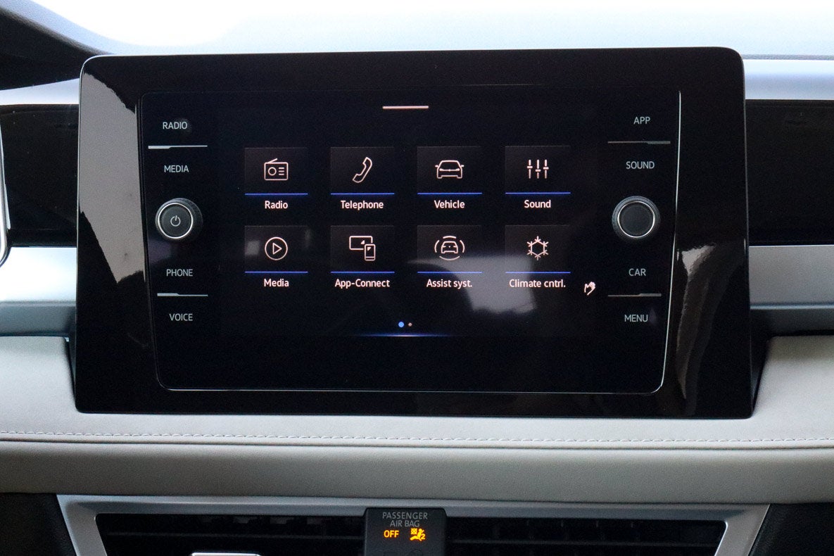 2026 Volkswagen Taos SE FWD