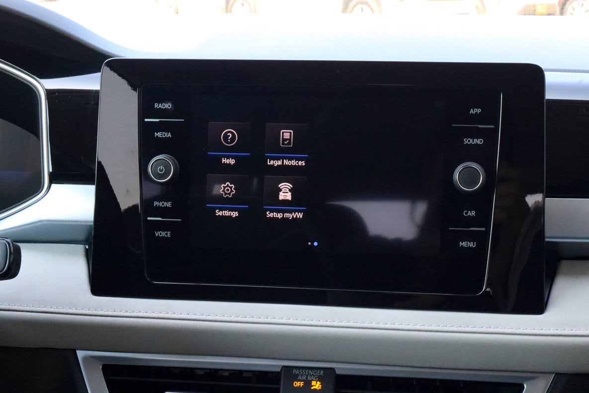 2026 Volkswagen Taos SE FWD