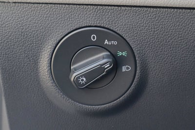 2023 Volkswagen Taos SE FWD