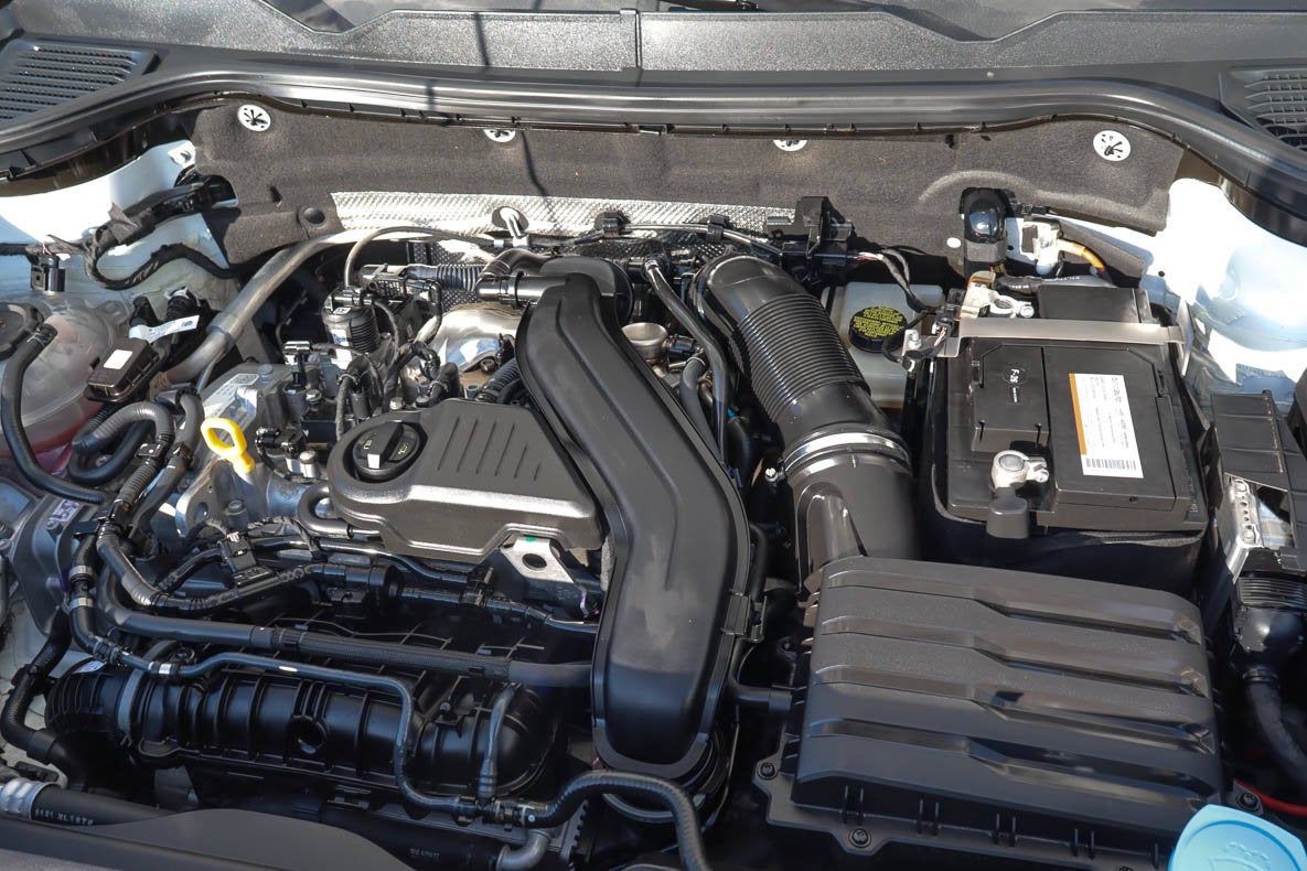 2023 Volkswagen Taos SE FWD