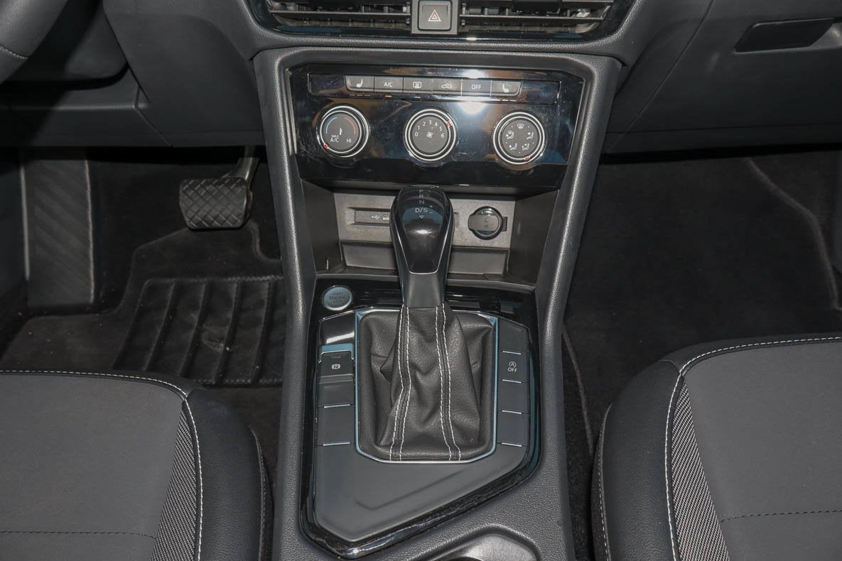 2023 Volkswagen Taos SE FWD