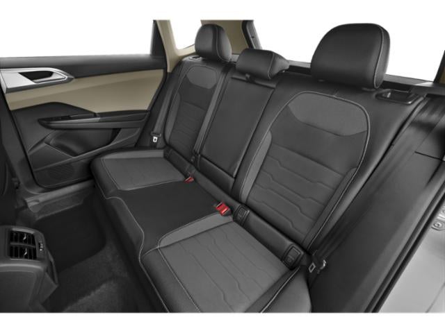 2025 Volkswagen Taos SE 4MOTION
