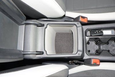 2025 Volkswagen Taos SE 4MOTION