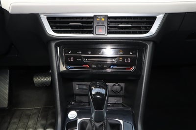 2025 Volkswagen Taos SE 4MOTION