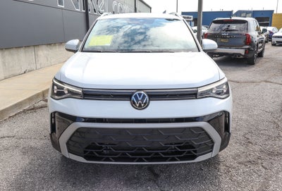2025 Volkswagen Taos SE 4MOTION