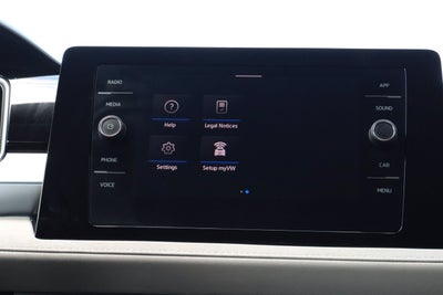2025 Volkswagen Taos SE 4MOTION