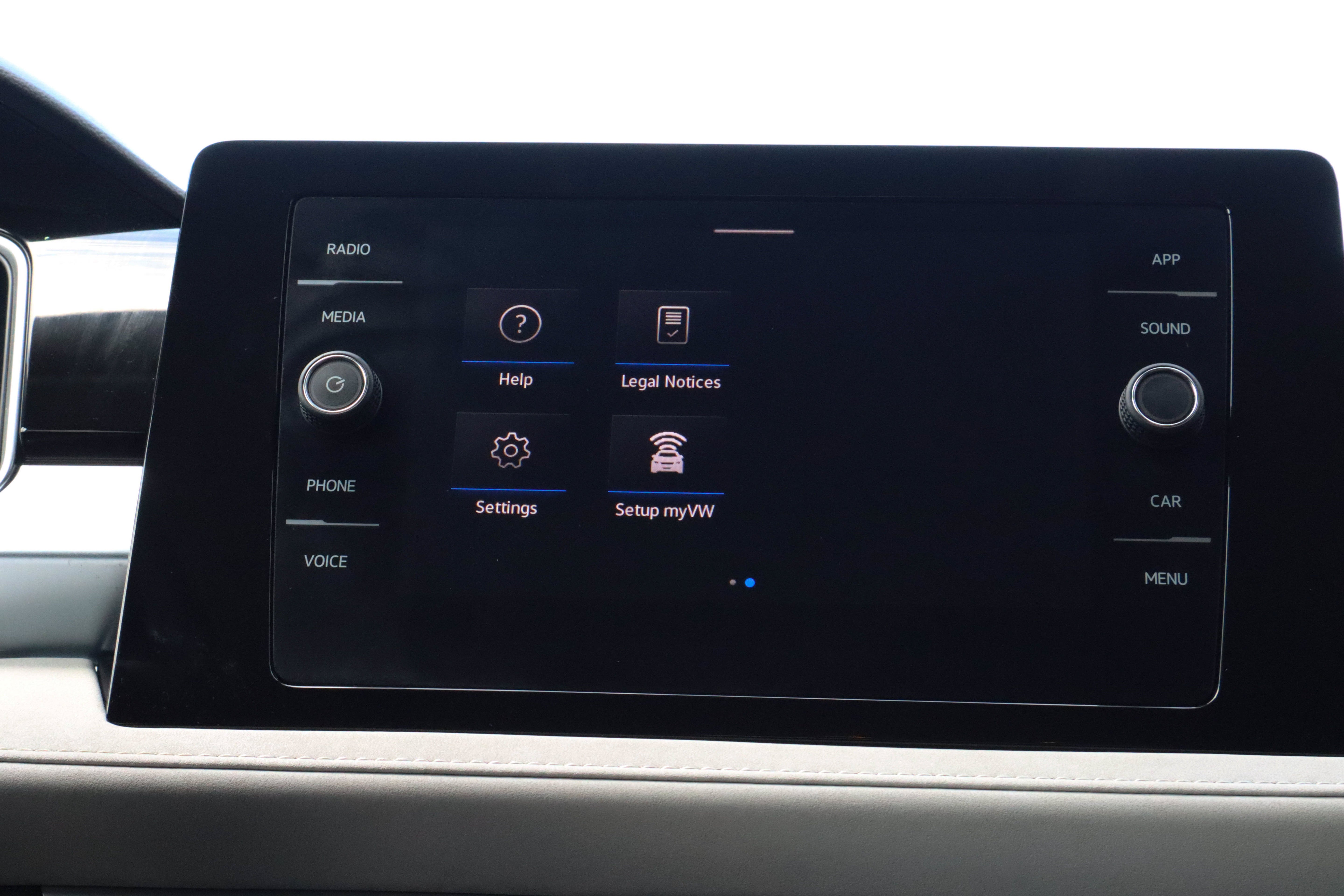 2025 Volkswagen Taos SE 4MOTION